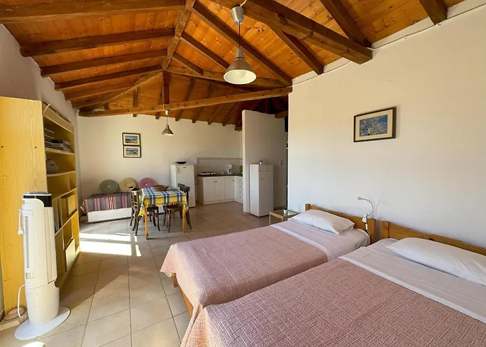 Esperides Hébergement de vacances Ageranos